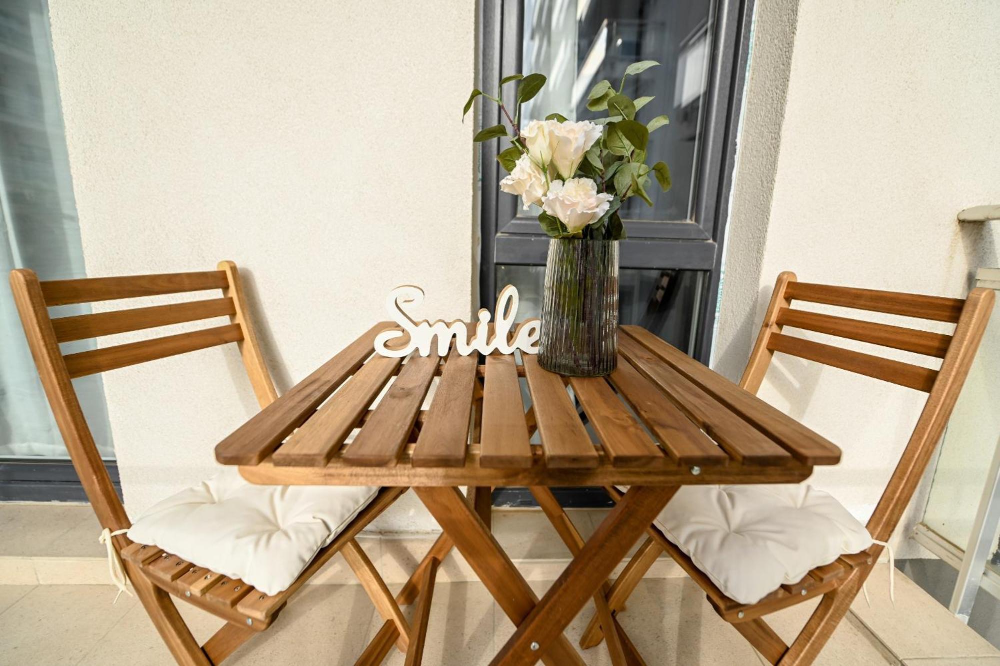 Perfect Stay: Urban Heaven In Aviatiei Business Area Bucharest