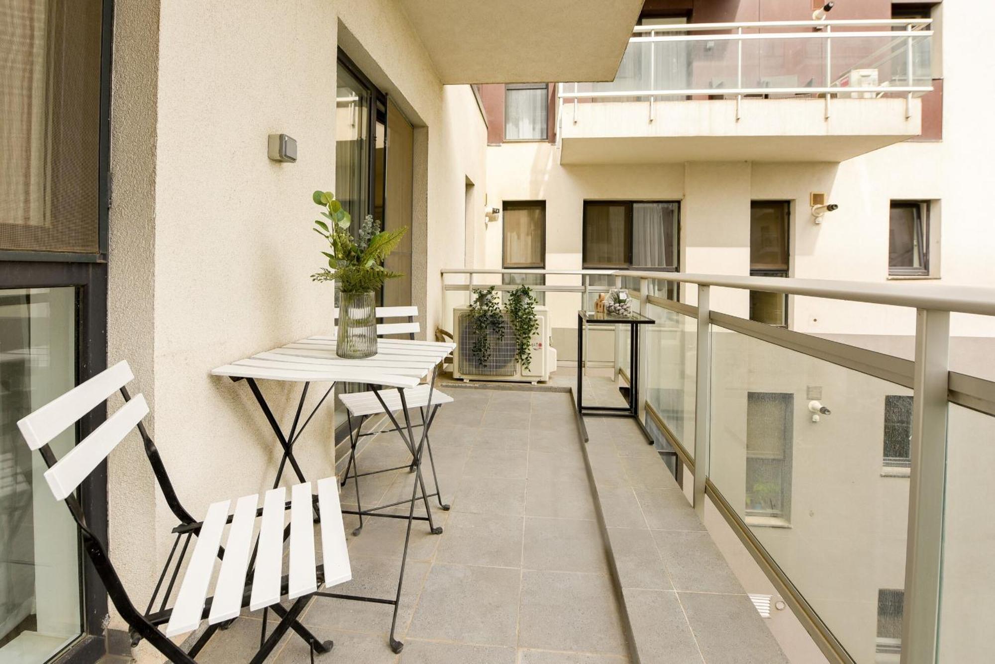 Apartment Perfect Stay: Urban Heaven In Aviatiei Business Area *