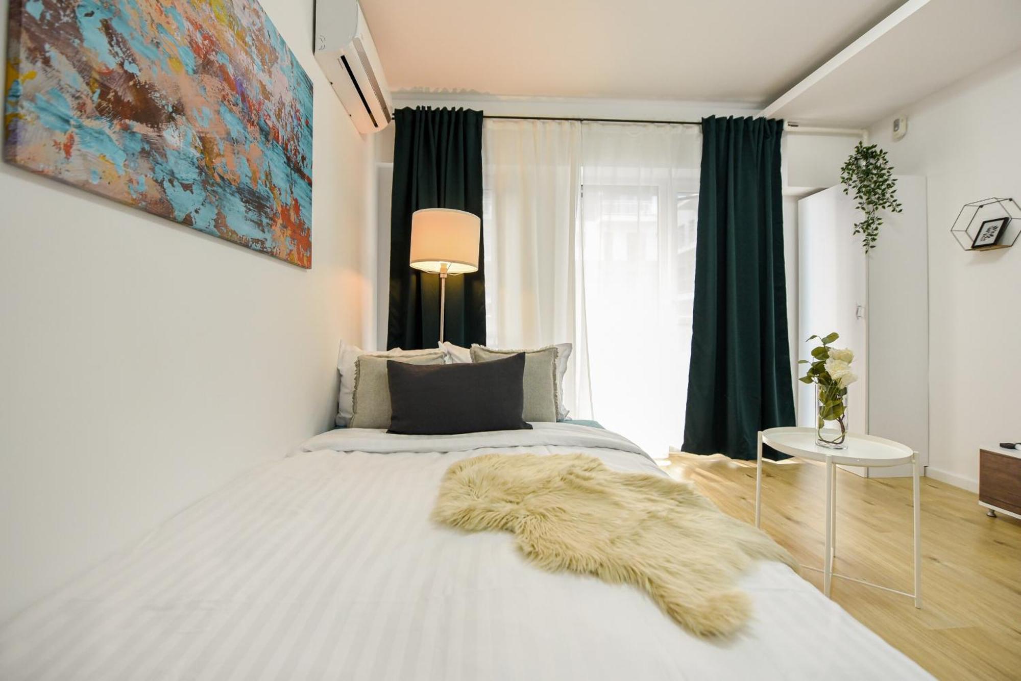 Perfect Stay: Urban Heaven In Aviatiei Business Area Apartment