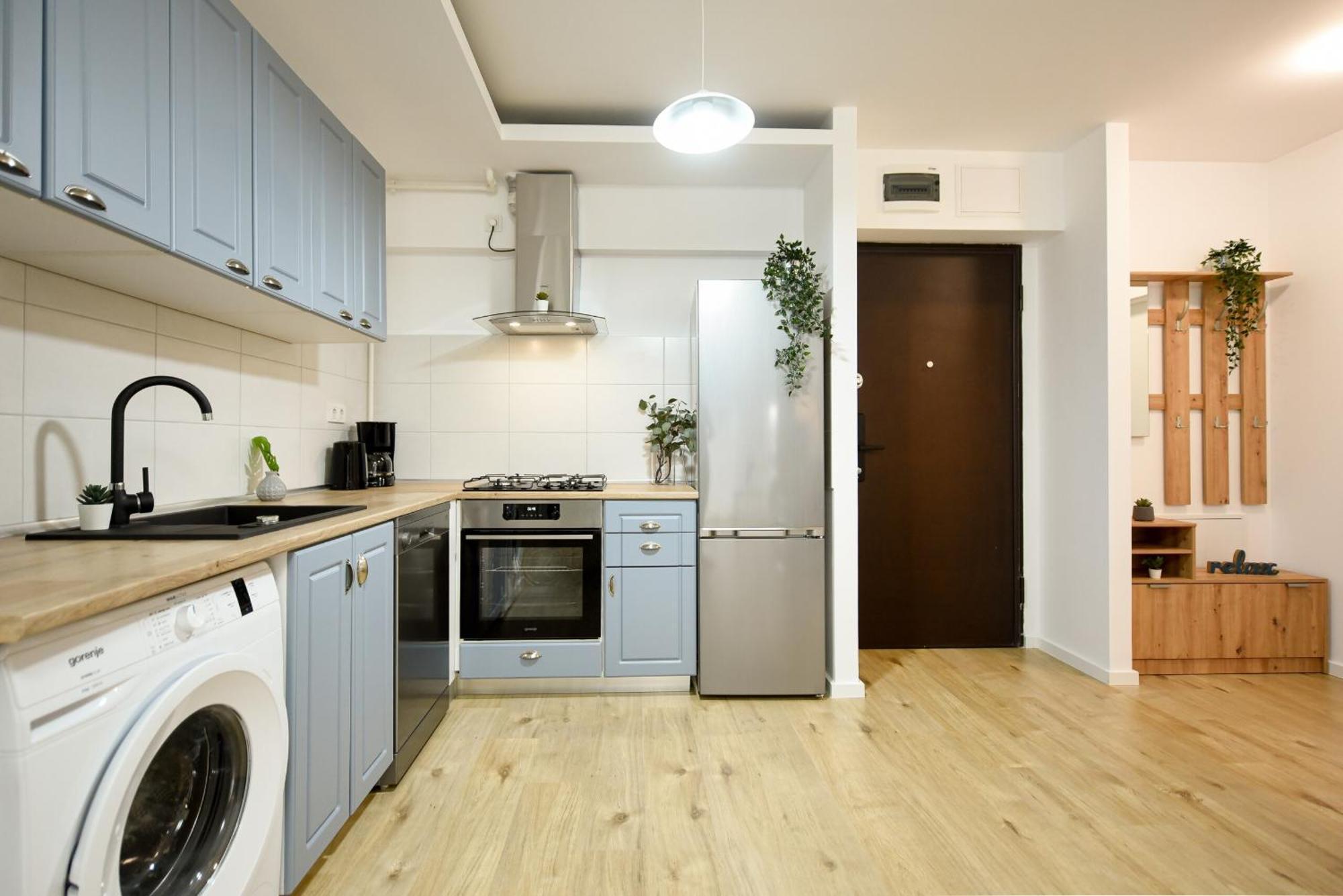 Perfect Stay: Urban Heaven In Aviatiei Business Area Apartment