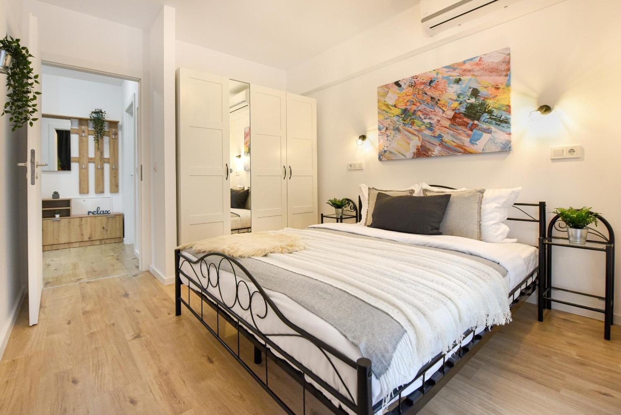 Perfect Stay: Urban Heaven In Aviatiei Business Area