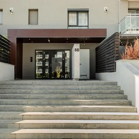 Perfect Stay: Urban Heaven In Aviatiei Business Area 布加勒斯特 Exterior photo