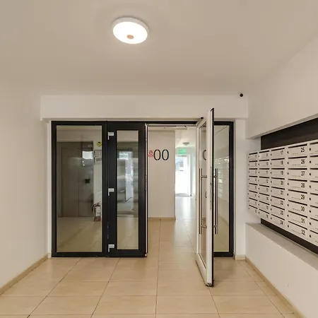 Perfect Stay: Urban Heaven In Aviatiei Business Area 布加勒斯特 Exterior photo